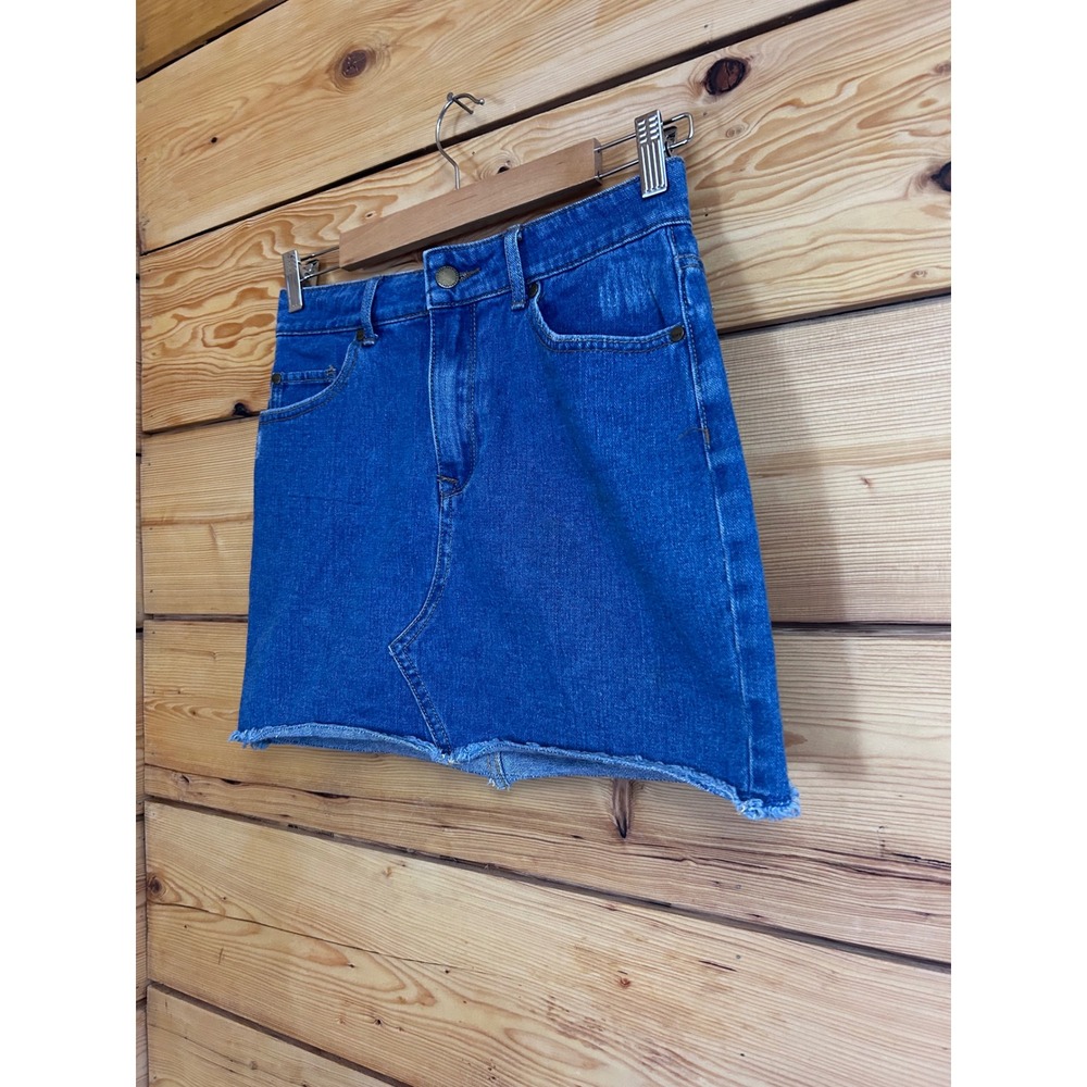 Roxy Womens Denim Mini Skirt Medium Wash Raw Hem Blue Size Small‎ S/P/CH - Picture 2 of 9